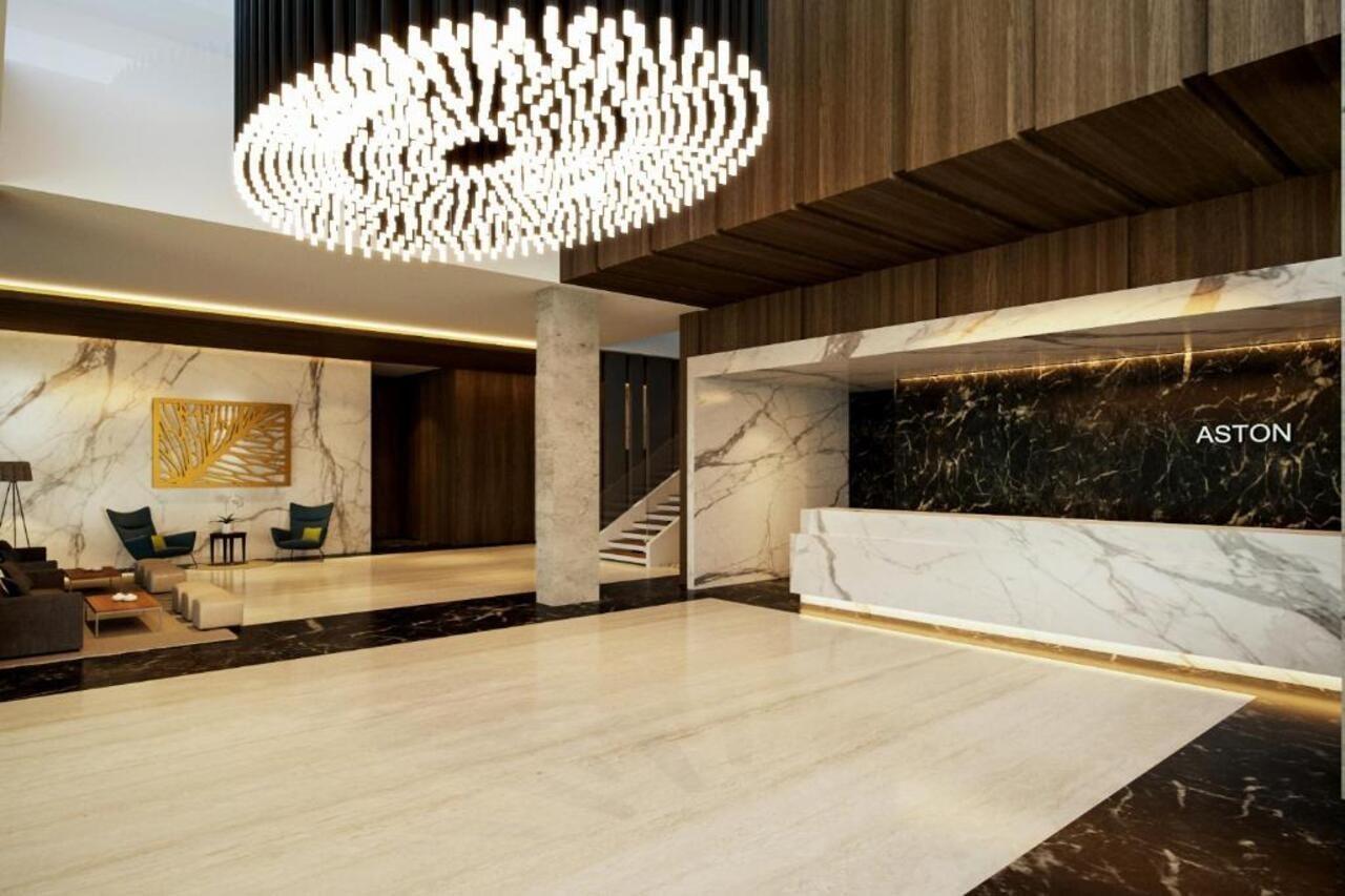 Aston Sidoarjo City Hotel & Conference Center Екстер'єр фото