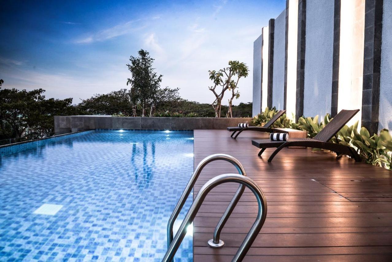 Aston Sidoarjo City Hotel & Conference Center Екстер'єр фото