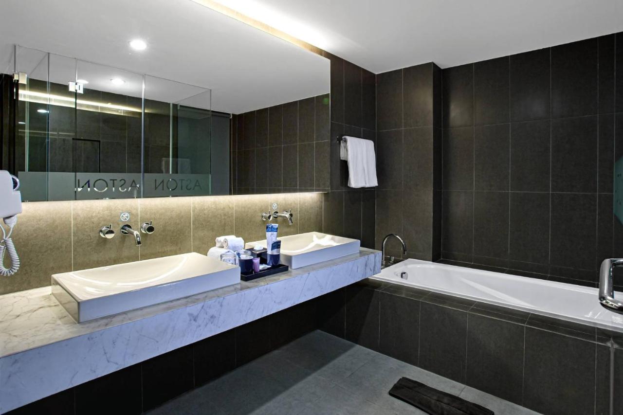 Aston Sidoarjo City Hotel & Conference Center Екстер'єр фото